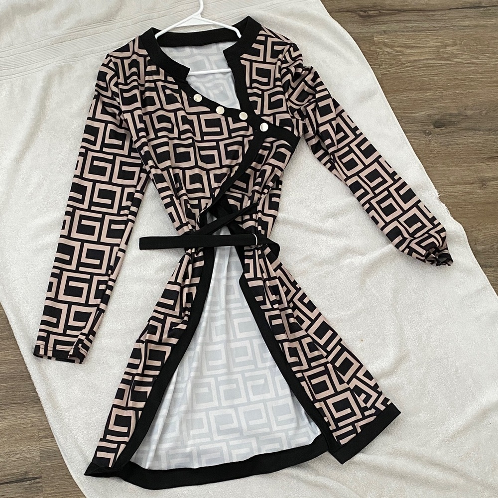 Geometric Patterned Black and Cream Dress